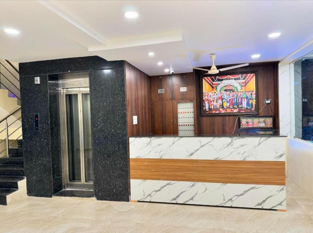Hotel Dkr Grand Tirupati Zewnętrze zdjęcie